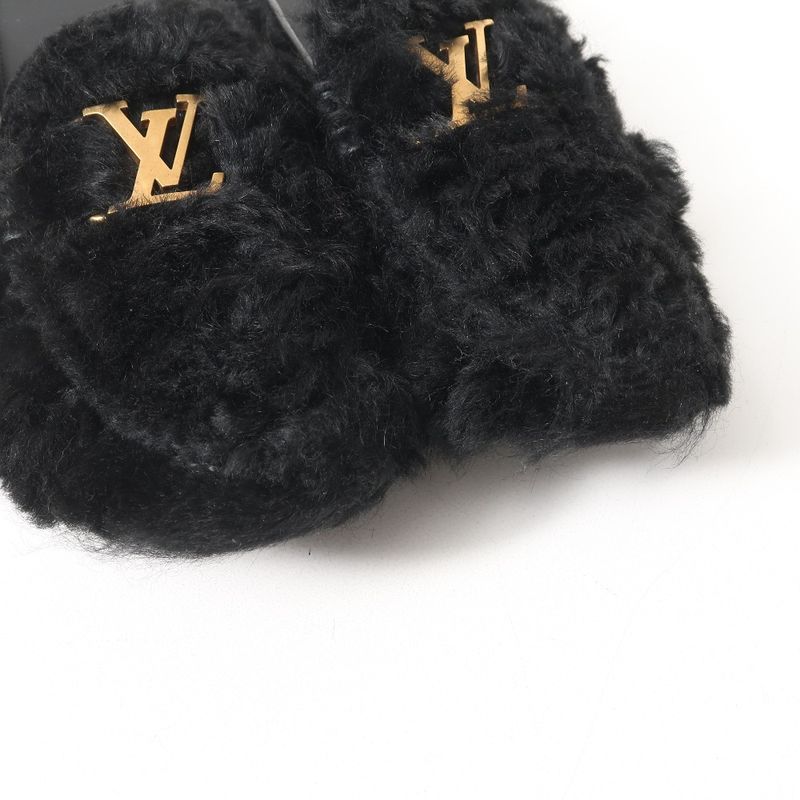 Louis Vuitton Sandals Size 9 LV Logo Fur Sandals Shoes Made in Italy 20251124