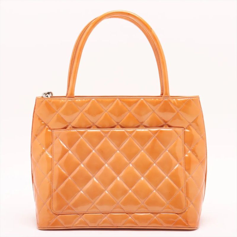 Chanel Serial Sealed Reproduction Medallion Leather Tote Bag Matelasse Shoulder