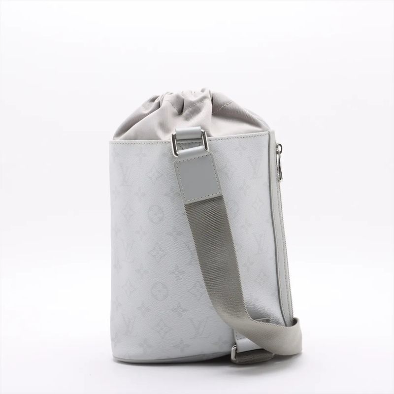 Louis Vuitton Monogram Chokes Ring Bag M44629 Leather Body Bag Crossbody Gray