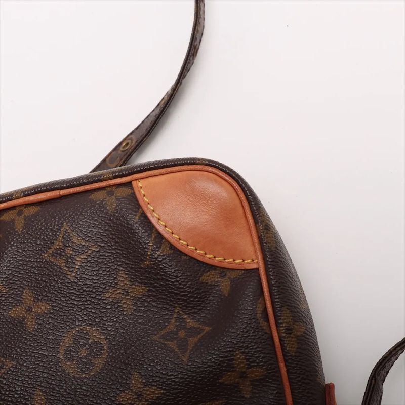 Louis Vuitton Monogram Danube M45266 Leather Shoulder Bag Crossbody Messenger