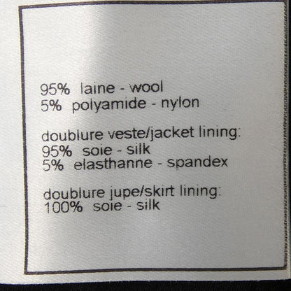 Chanel P20564v11746 03c Suit