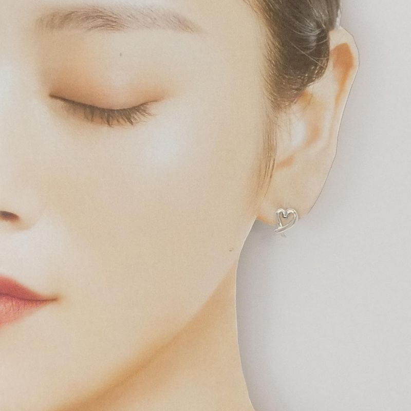 Tiffany & Co Loving Heart Mini Earrings
