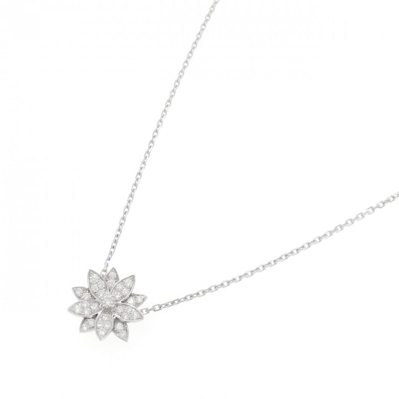 Van Cleef & Arpels Lotus Small Necklace