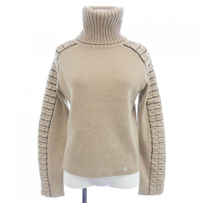 Chanel P16325v00838 00a Knitwear