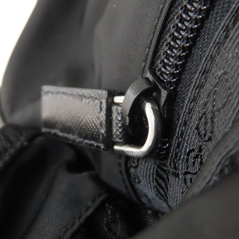 Prada V166 Messenger Bag Logo Hardware Shoulder Bag Nylon Women