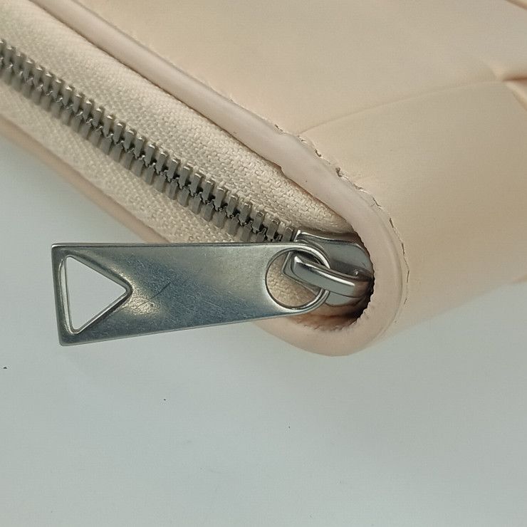 Bottega Veneta Long Wallet Maxi Intrecciato Cassette Zip Around Wallet 690945vcq