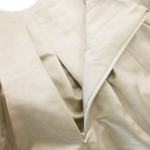 Chanel Flared Skirt Knee Length Silk Box Pleats Shiny Logo Plate 36 S Beige