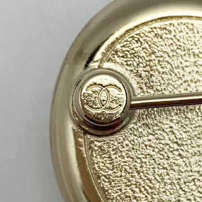 Chanel Heart Here Mark Rhinestone A21b Gold Brooch