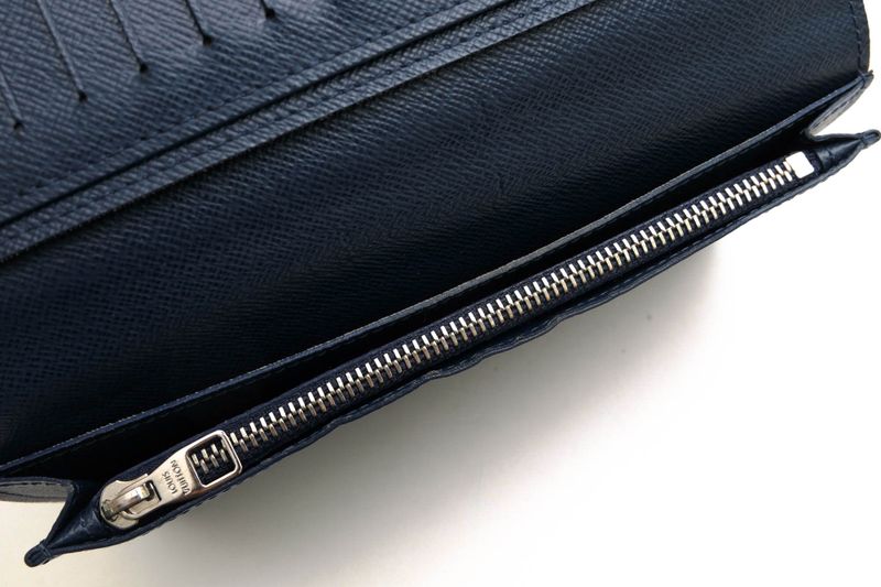 Louis Vuitton Long Wallet Men Leather Genuine Navy Portefeuille Brazza Portefeui
