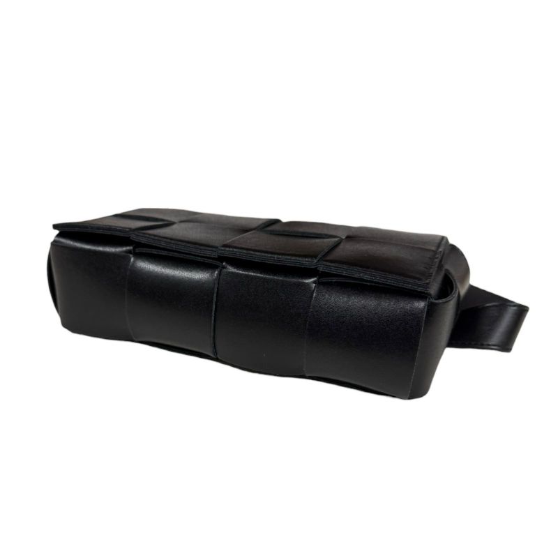 Bottega Veneta Cassette Belt Bag Mini Maxi Intrecciato Body Bag Leather Black
