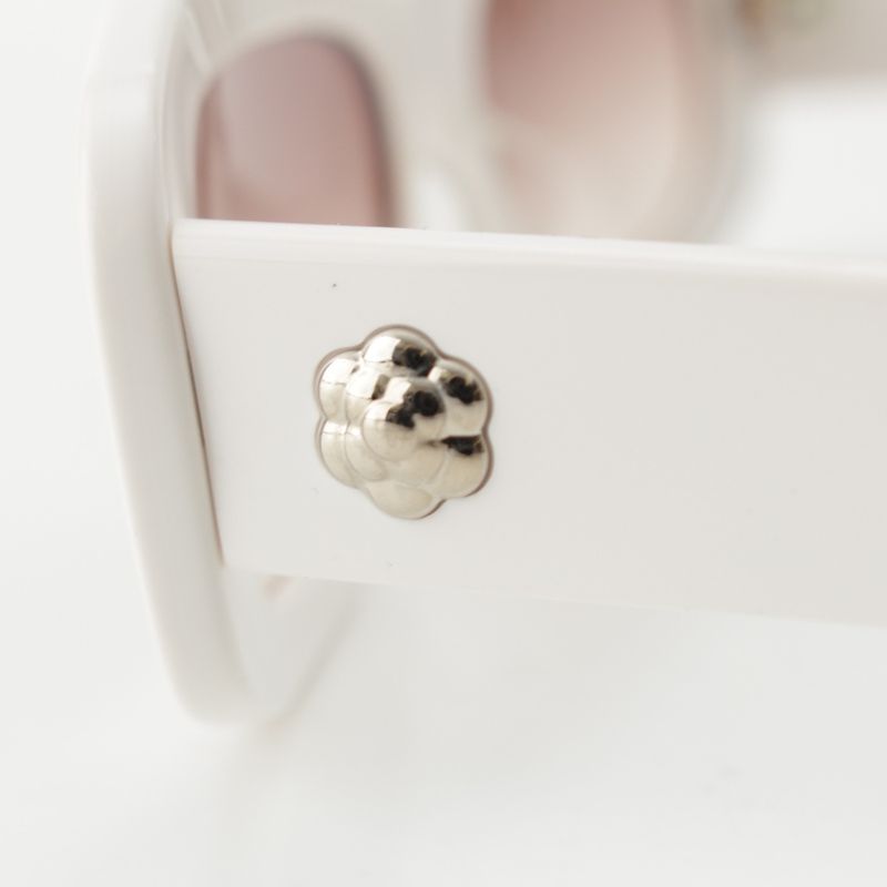 Chanel Coco Mark Camellia Sunglass Es Eyewear C716 13 White 5317 135
