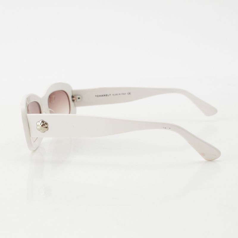 Chanel Coco Mark Camellia Sunglass Es Eyewear C716 13 White 5317 135