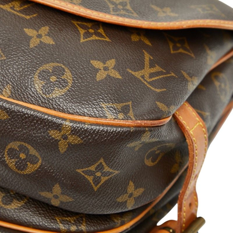 Louis Vuitton Monogram Saumur 30 Diagonal Shoulder Bag M42256 Brown PVC Leather