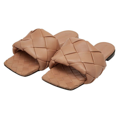 Bottega Veneta Intrecciato Lido Sandals Flat Sandals Size: 38 Beige Leather