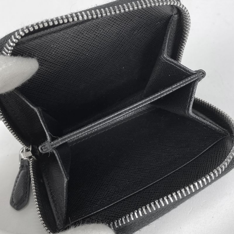 Prada Logo Plate Round Zipper Coin Case Coin Purse Coin Case Leather Nero