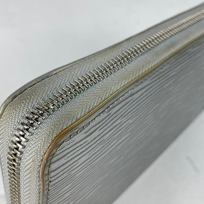 Louis Vuitton Zippy Wallet LV Knight Metallic Long Wallet Epi Silver M82794