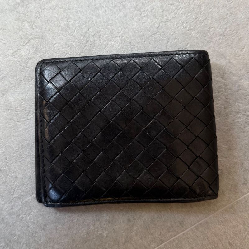 Bottega Veneta Intrecciato Bifold Wallet Black Calf Leather Bifold Wallet Men's