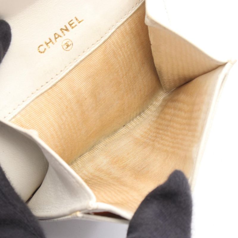 Chanel Coin Case Coco Mark White Caviar Skin (grained Calf) Coco Mark Coin Case