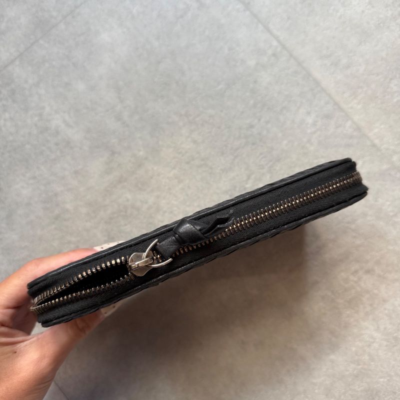 Ultra Bottega Veneta Intrecciato Round Zipper Long Wallet Embossed Leather