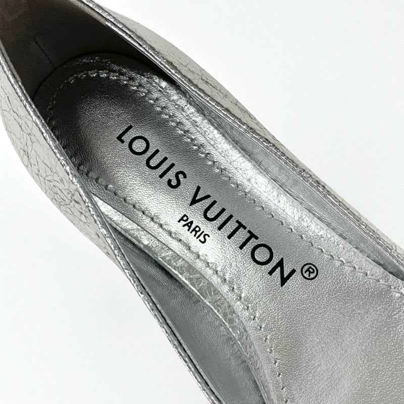 Louis Vuitton Flat Shoes Leather Silver Logo Ballet