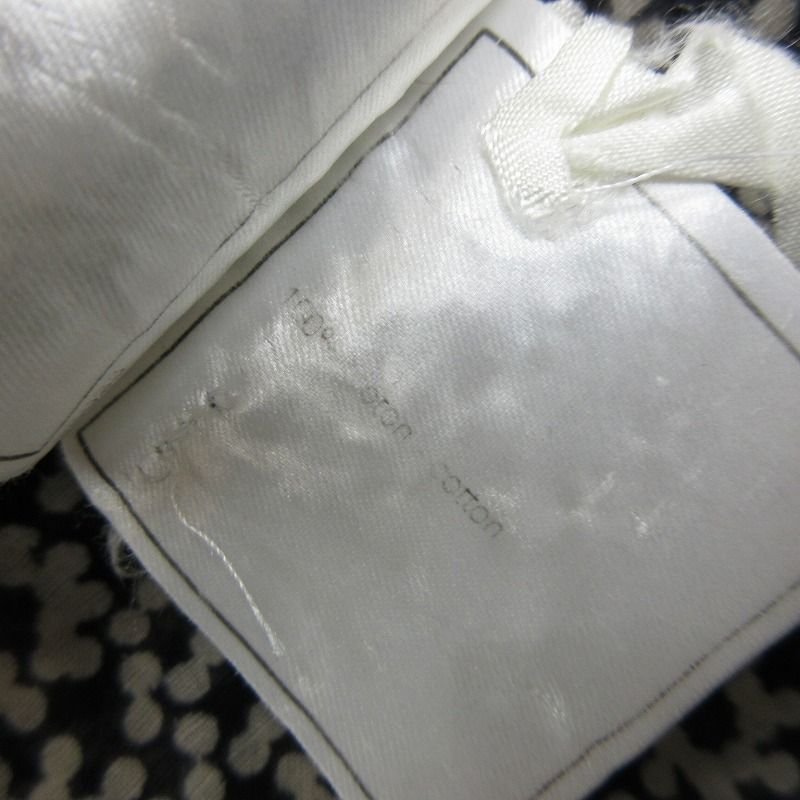 Chanel 03p P20716v12163 Camellia Daisy Pattern Sleeveless V-Neck Dress White