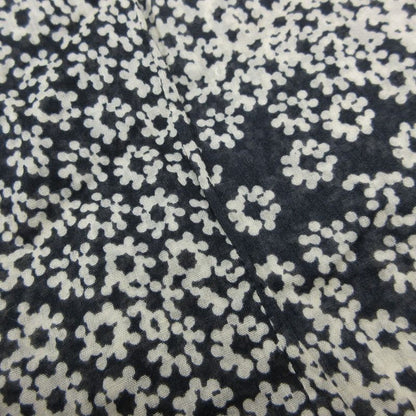 Chanel 03p P20716v12163 Camellia Daisy Pattern Sleeveless V-Neck Dress White