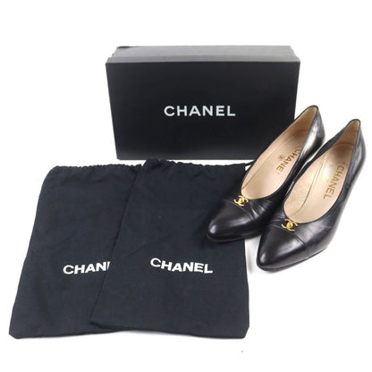 Chanel Vintage Coco Mark Turnlock Hardware Leather Pumps Black Gold Hardware