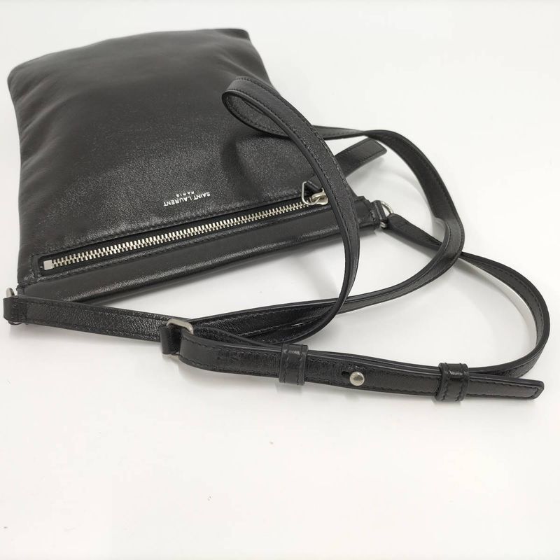 Saint Laurent Paris Shoulder Bag Leather Black 581697