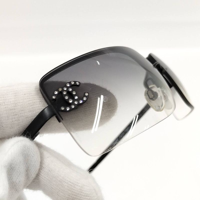 Chanel Sunglass Es Coco Rhinestone in Black Series 4104-B