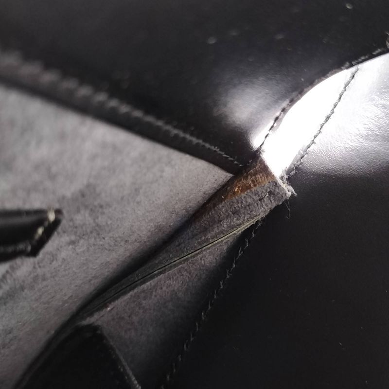 Louis Vuitton Nocturne PM Shoulder Bag Epi M52182