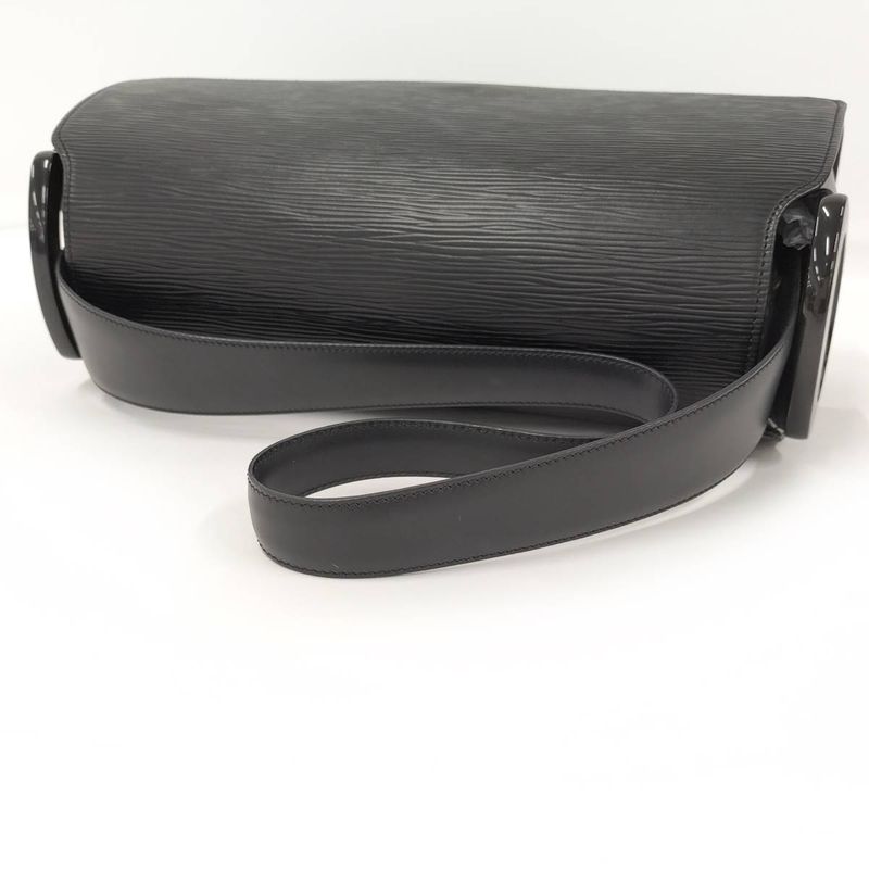 Louis Vuitton Nocturne PM Shoulder Bag Epi M52182