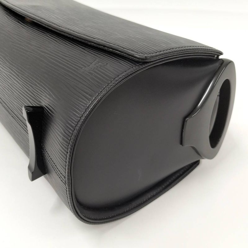 Louis Vuitton Nocturne PM Shoulder Bag Epi M52182