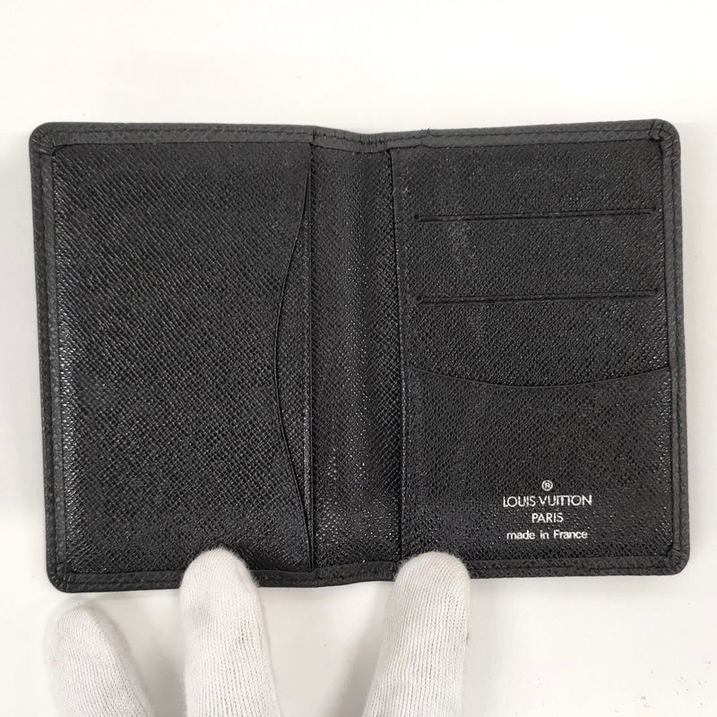Louis Vuitton Business Card Holder Card Case Organizer de Poche Taiga M30537