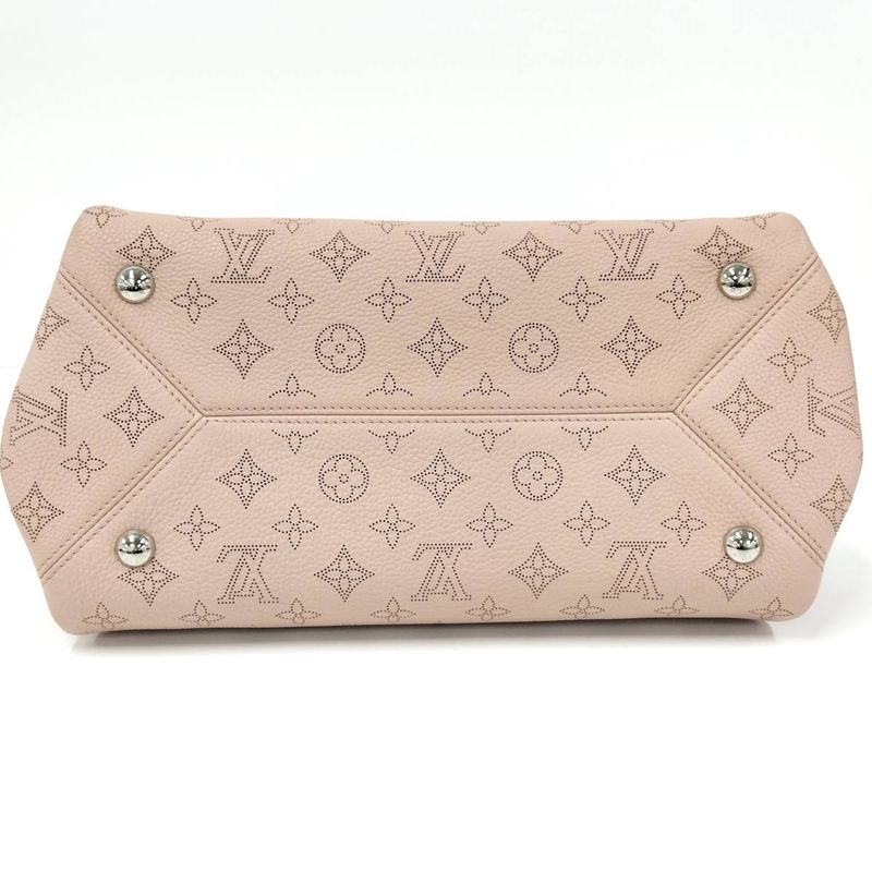 Louis Vuitton Sèvres Tote Monogram Mahina Leather Magnolia Pink M41789