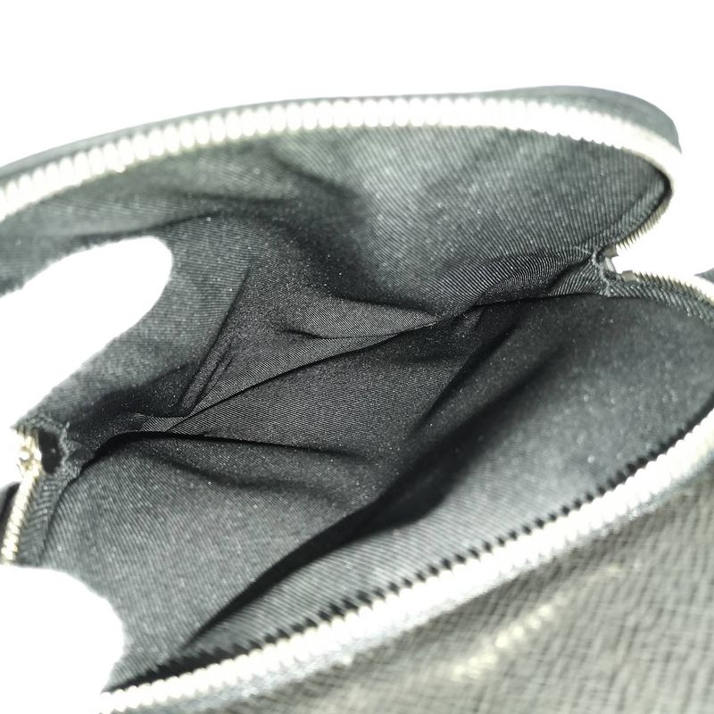 Louis Vuitton Taiga Ave News Ring Bag M30863