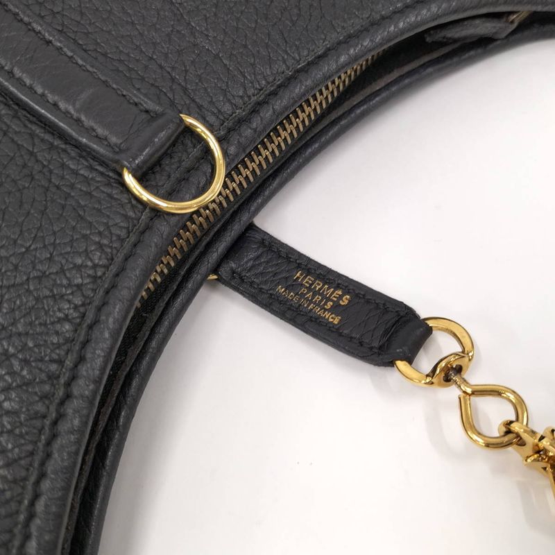 Hermes Trim 31 Leather Shoulder Bag Black Stamped "y"