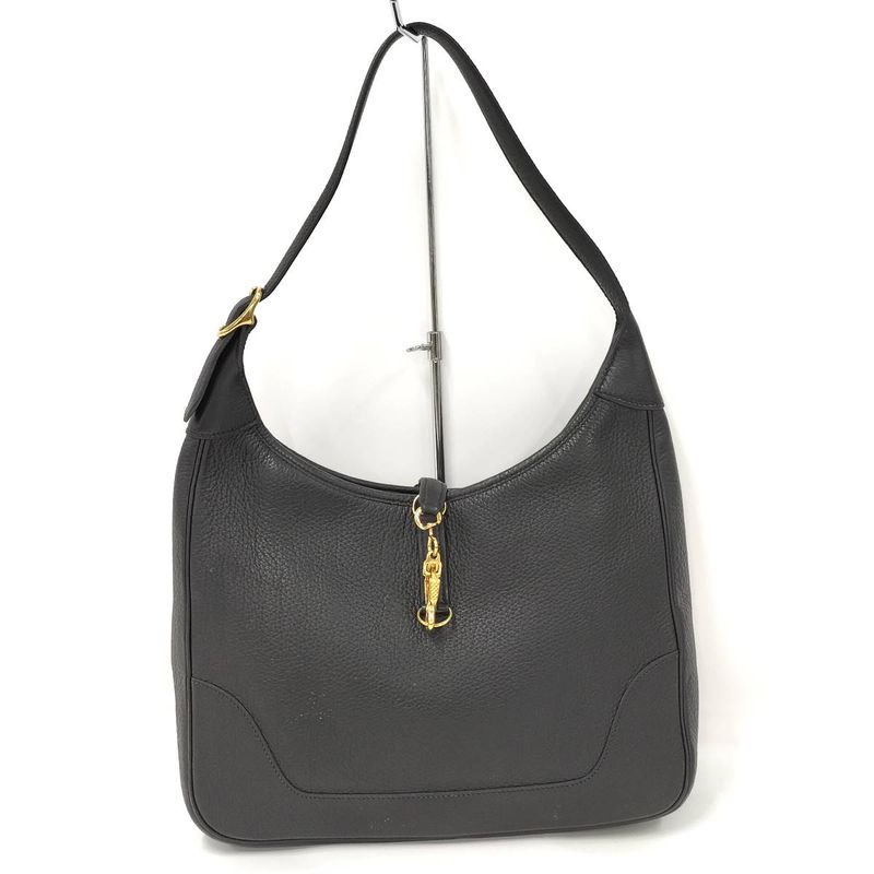 Hermes Trim 31 Leather Shoulder Bag Black Stamped "y"