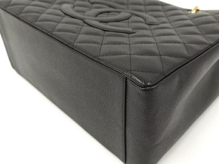 Chanel Chain Tote Bag Gst Caviar Skin Black