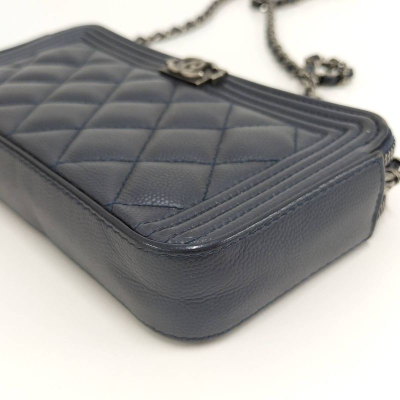 Chanel Boy Chanel Chain Wallet in Navy Caviar Skin A84069