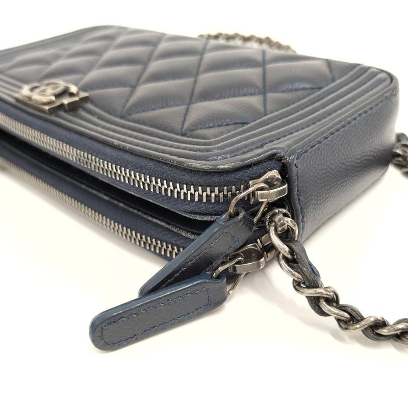 Chanel Boy Chanel Chain Wallet in Navy Caviar Skin A84069