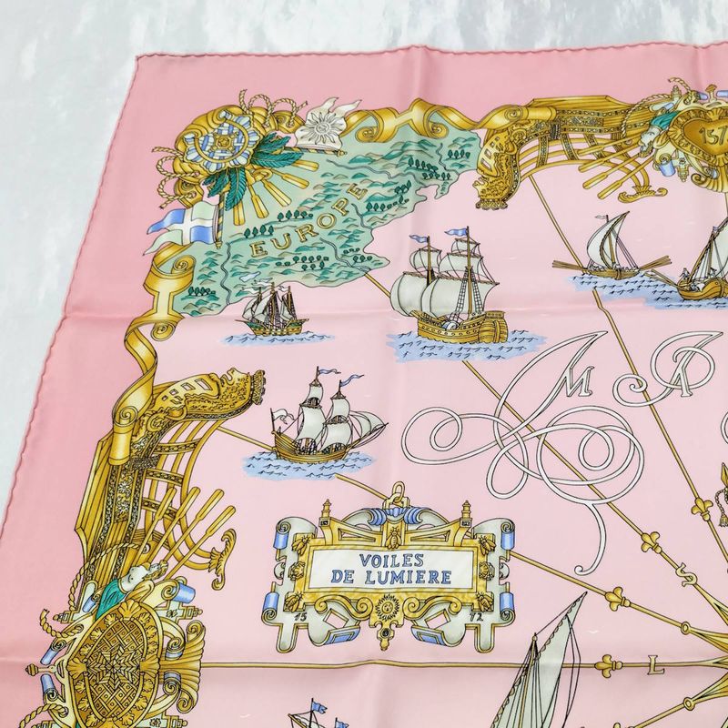 Hermes Carré 90 Large Scarf Voiles de Lumiere Light Sailing Ship 100% Silk Pink