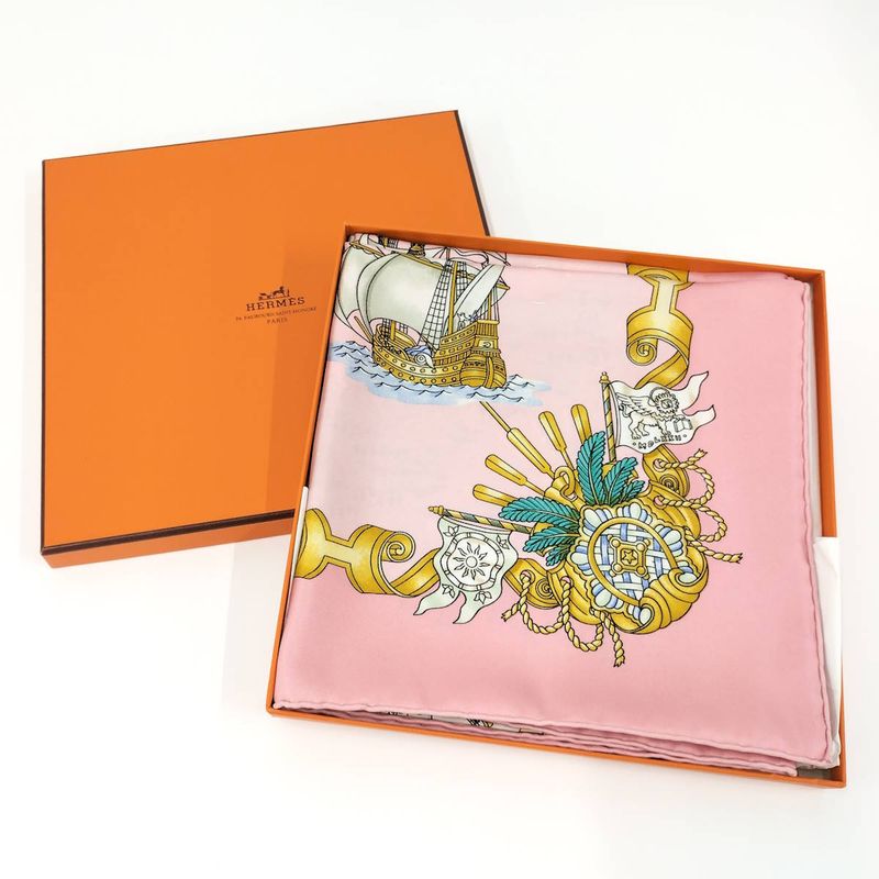 Hermes Carré 90 Large Scarf Voiles de Lumiere Light Sailing Ship 100% Silk Pink