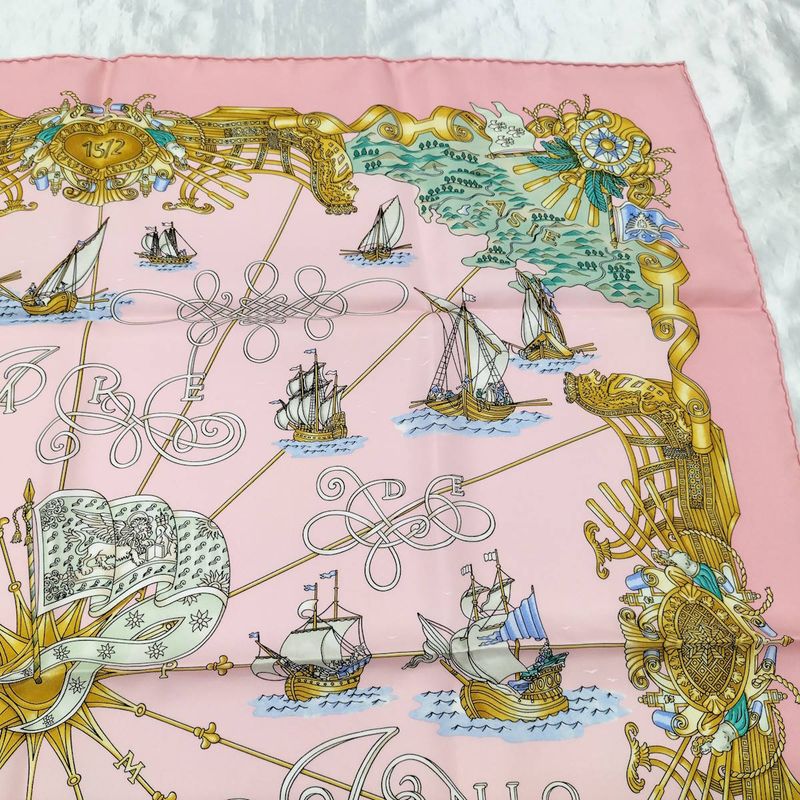 Hermes Carré 90 Large Scarf Voiles de Lumiere Light Sailing Ship 100% Silk Pink