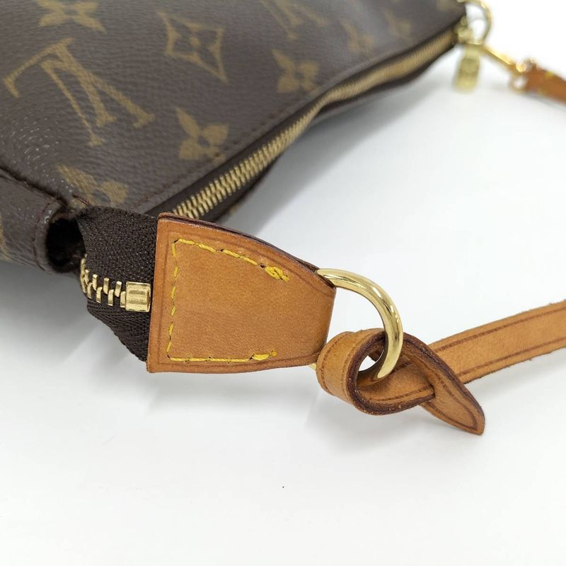 Louis Vuitton Pochette Accessoire Shoulder Bag Monogram M51980