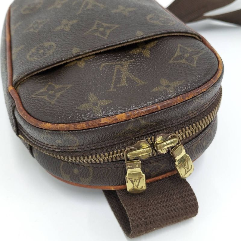 Louis Vuitton Pochette Gange Body Bag Monogram M51870