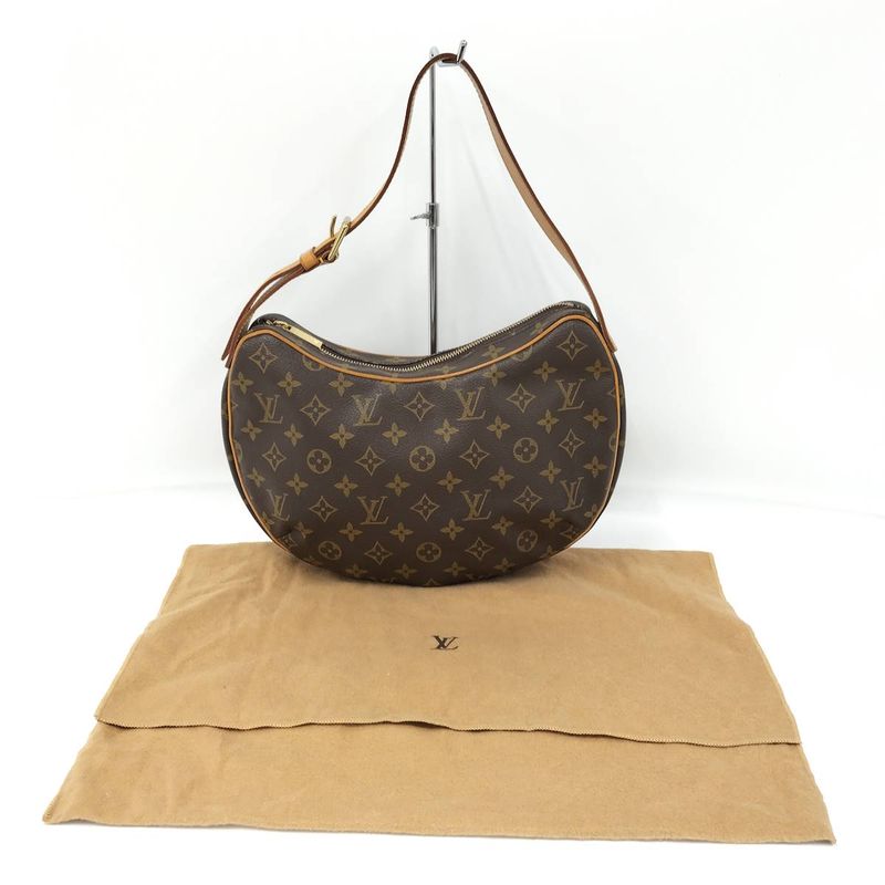 Louis Vuitton Croissant MM Shoulder Bag Monogram M51512
