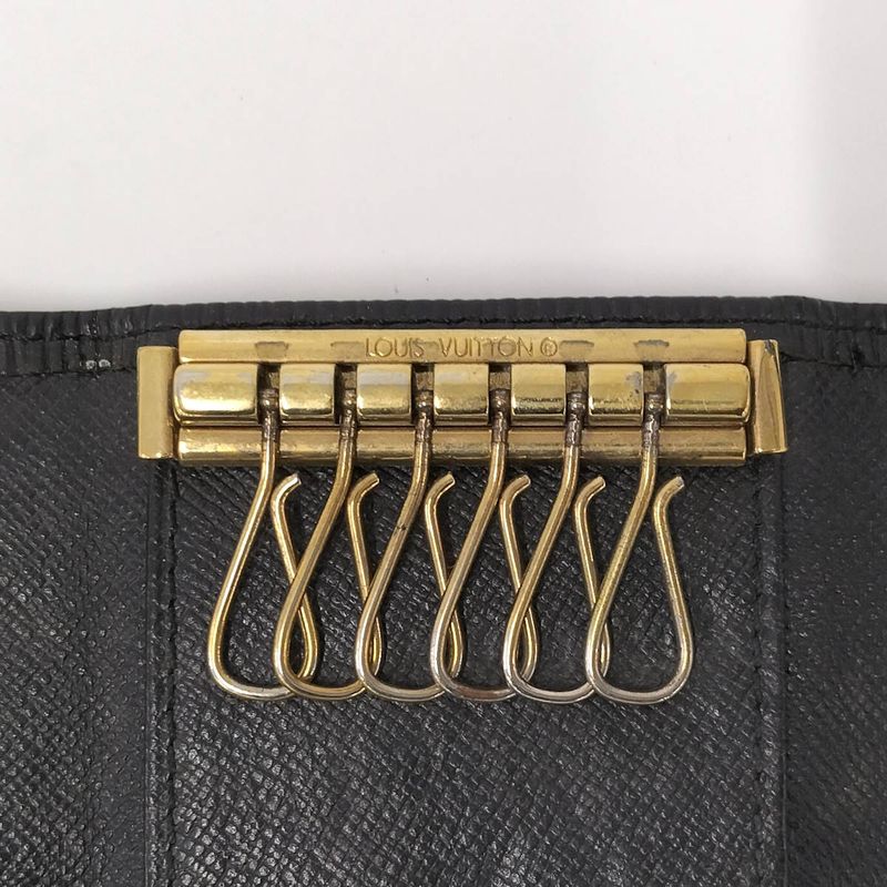 Louis Vuitton Multicles 6 6-Rib Key Case Epi Noir Black M63812
