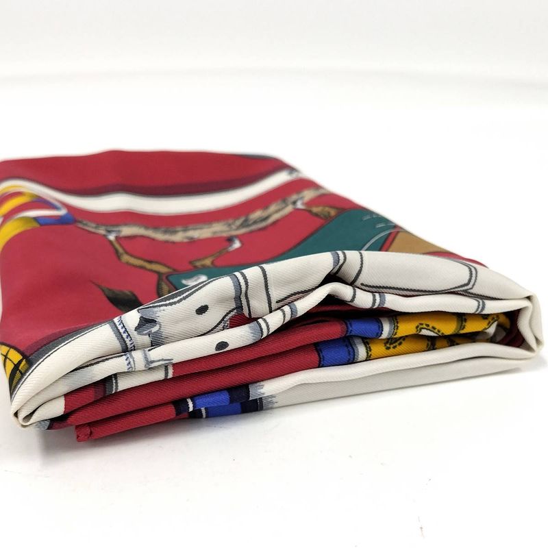 Hermes Carré 90 Scarf Couvertures Et Tenues de Jour Horsewear Silk Reddish