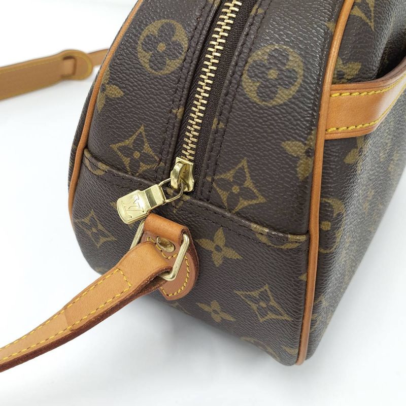 Louis Vuitton Blois Shoulder Bag Monogram M51221