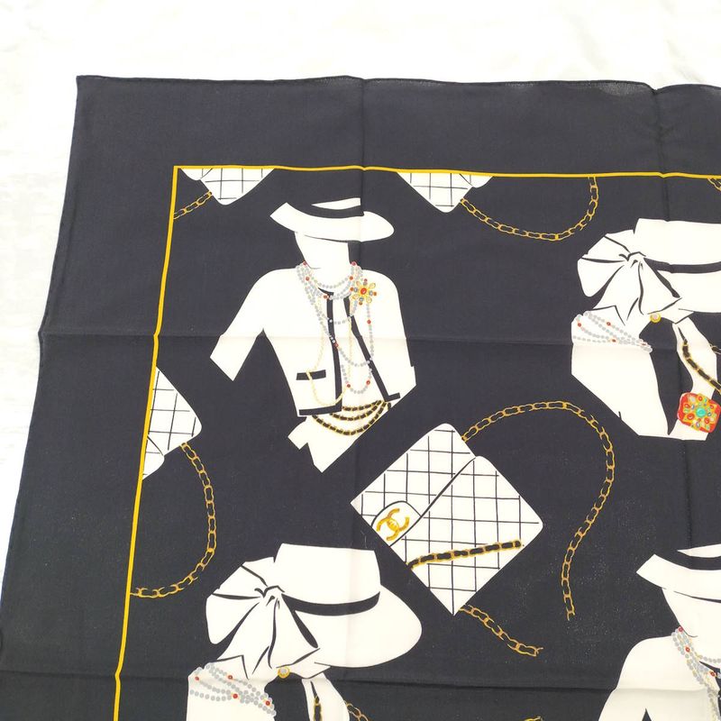 Chanel Scarf Mademoiselle Matelasse Black